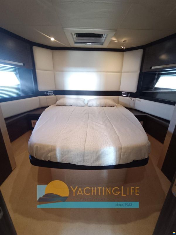 Azimut 55S