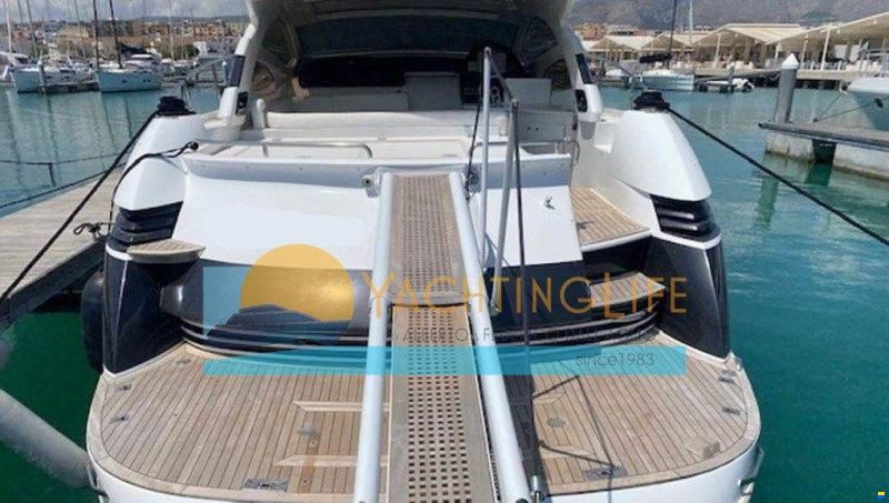 Pershing 50'