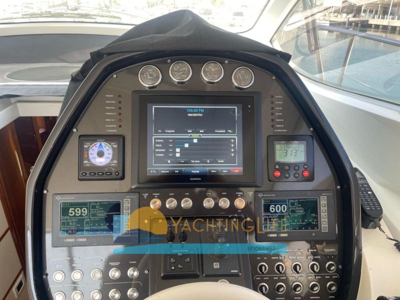 Pershing 50'