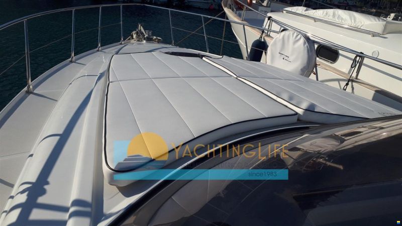 Pershing 37'