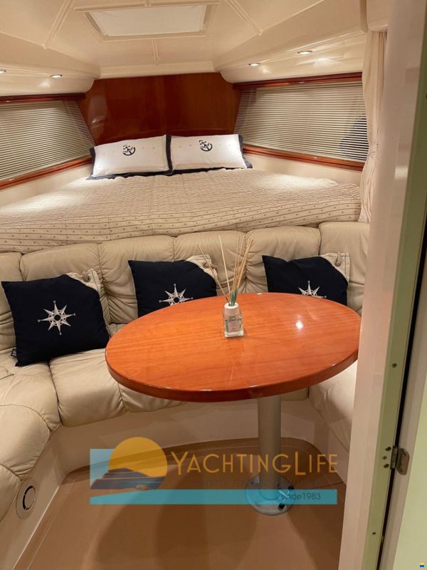 Pershing 37'