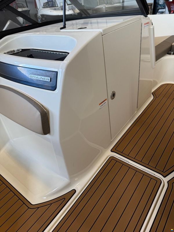 Bayliner VR6 E
