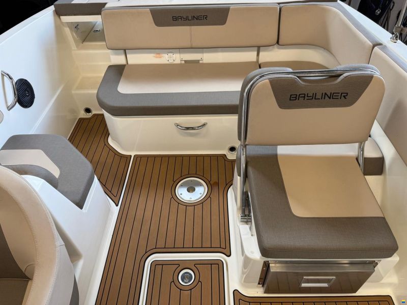 Bayliner VR6 E