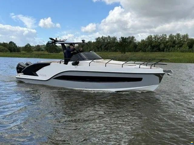Grand Ocean 37