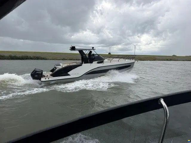 Grand Ocean 37