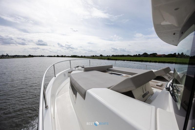Cranchi Eco Trawler 43 Long Distance