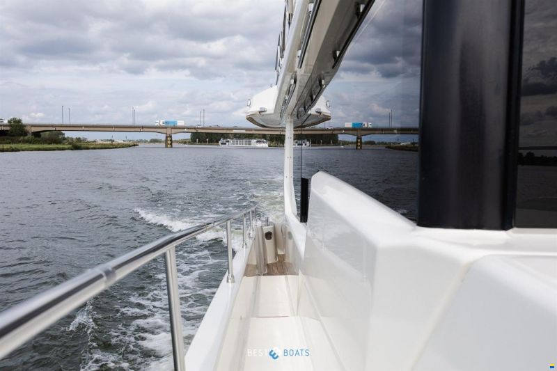 Cranchi Eco Trawler 43 Long Distance