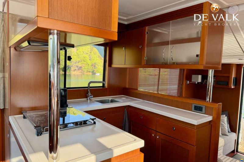 Beneteau Swift Trawler 50