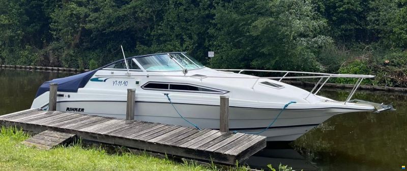 Rinker 260 FIESTA FEE