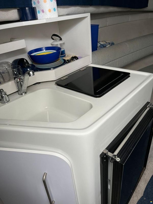 Rinker 260 FIESTA FEE