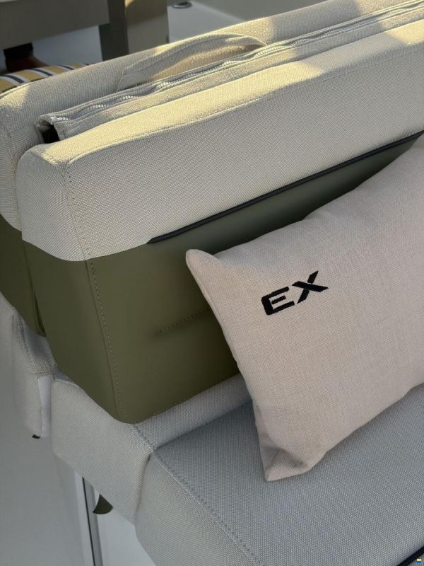 Jeanneau EX34 Cabin