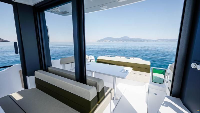 Jeanneau EX34 Cabin