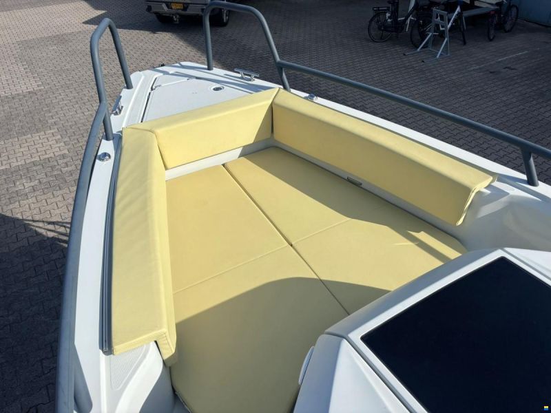 XO Boats DFNDR 9