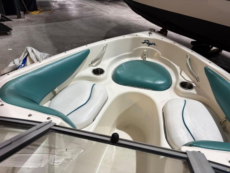 Larson Boats Flyer 166 BR