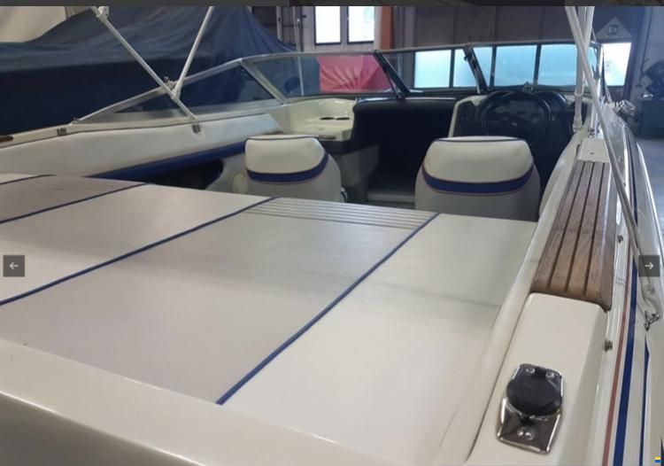 Sea Ray 200SR