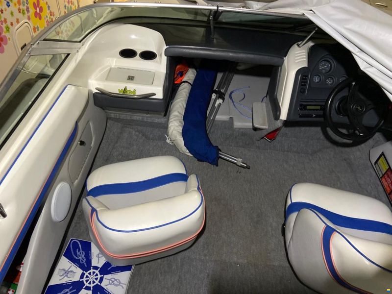 Sea Ray 200SR