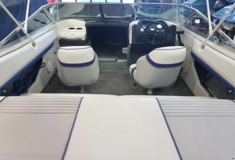 Sea Ray 200SR