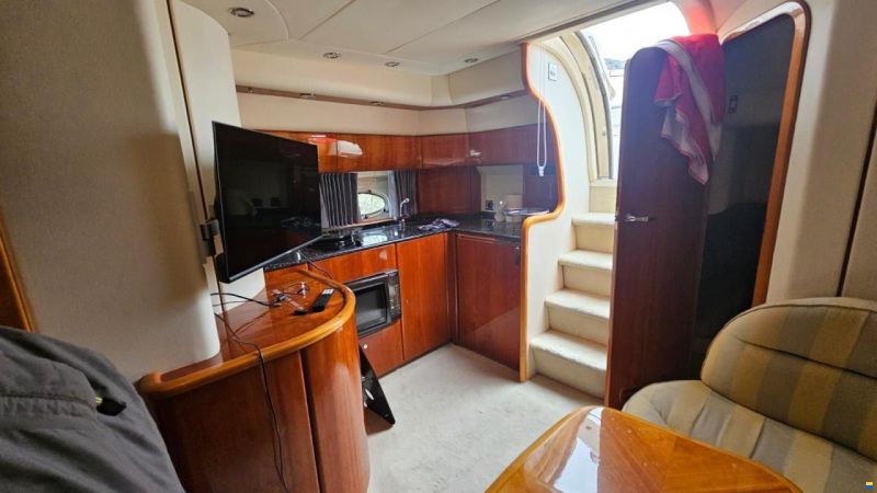 Princess V42