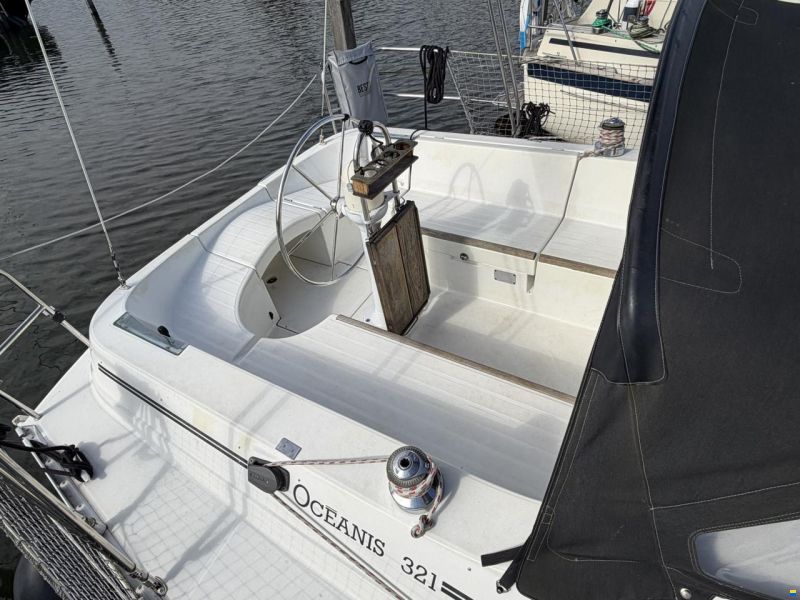 Beneteau Oceanis 321