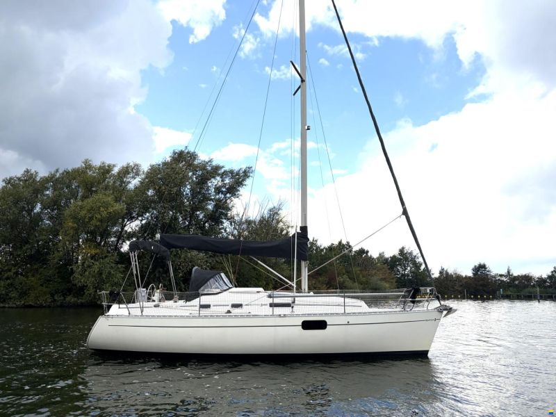 Beneteau Oceanis 321