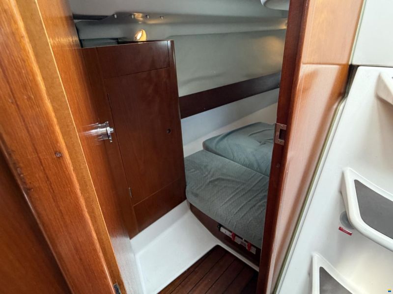Beneteau Oceanis 321