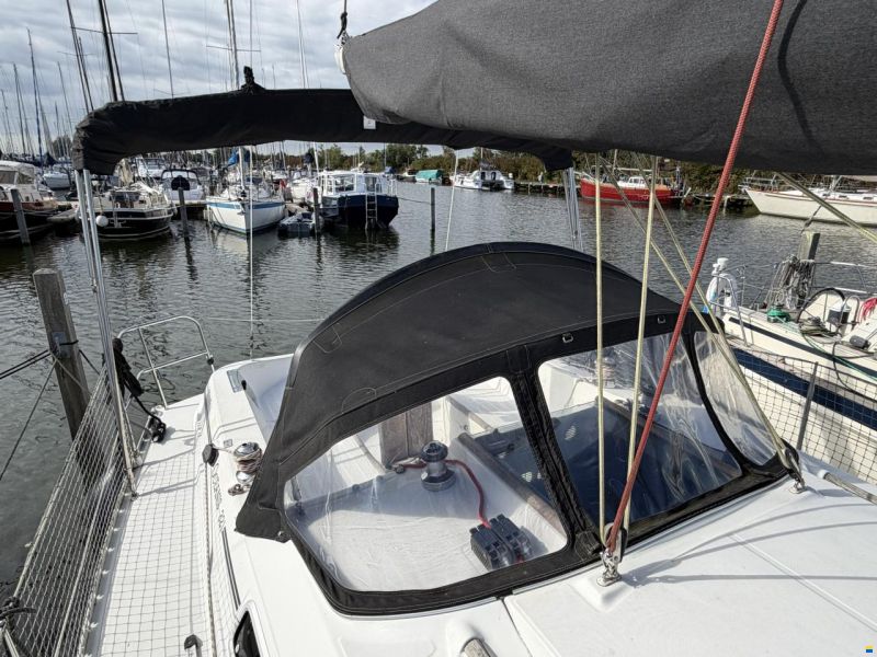 Beneteau Oceanis 321