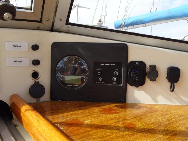 Hallberg-Rassy 352 MKII