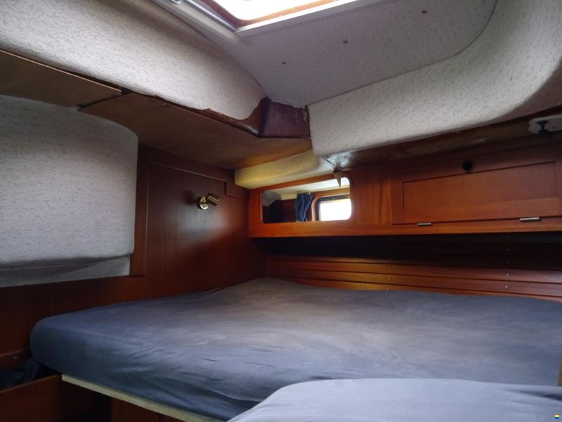 Hallberg-Rassy 352 MKII