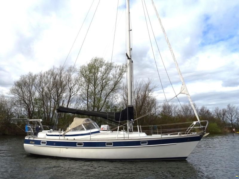 Hallberg-Rassy 352 MKII