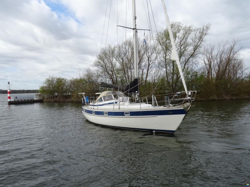 Hallberg-Rassy 352 MKII