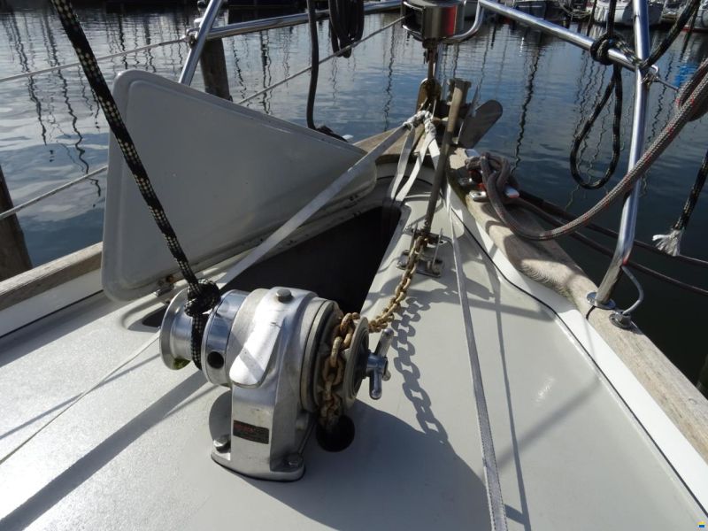Hallberg-Rassy 352 MKII
