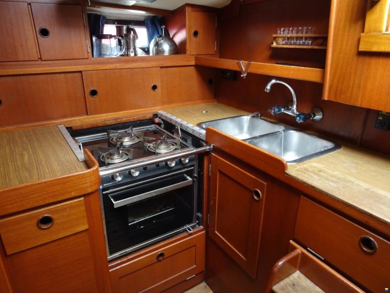 Hallberg-Rassy 352 MKII