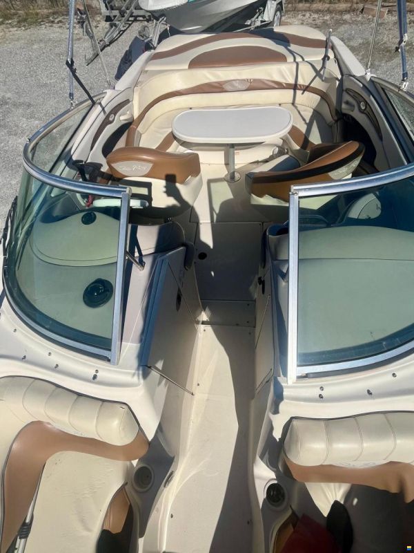 Sea Ray 240 SIGNATURE