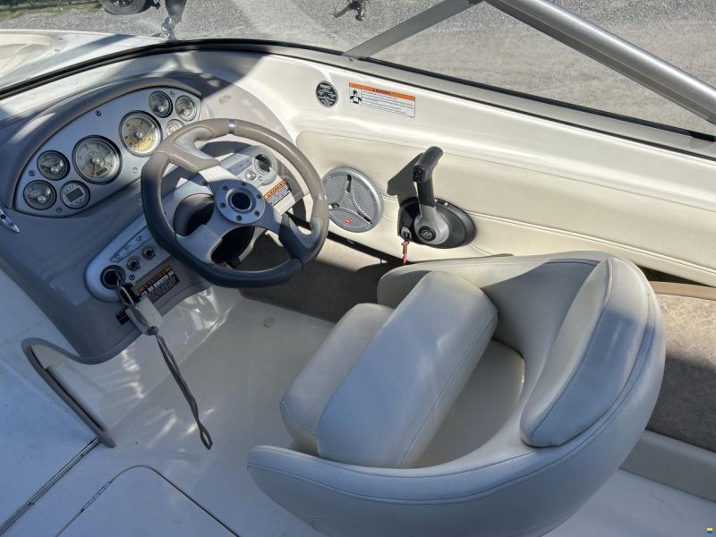 Maxum 1900 SR3