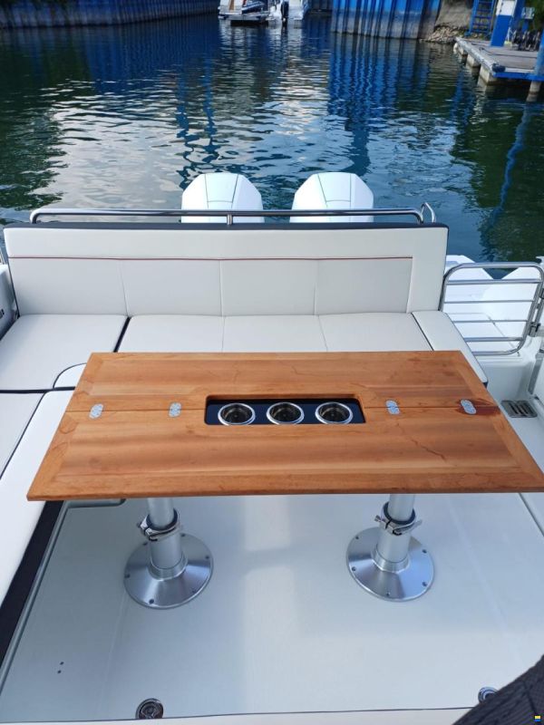 Jeanneau Cap Camarat 9.0WA Serie 2