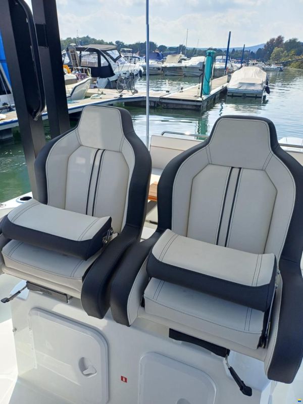 Jeanneau Cap Camarat 9.0WA Serie 2