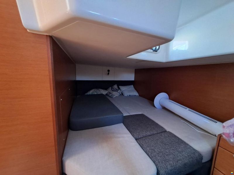 Bavaria S33 HT