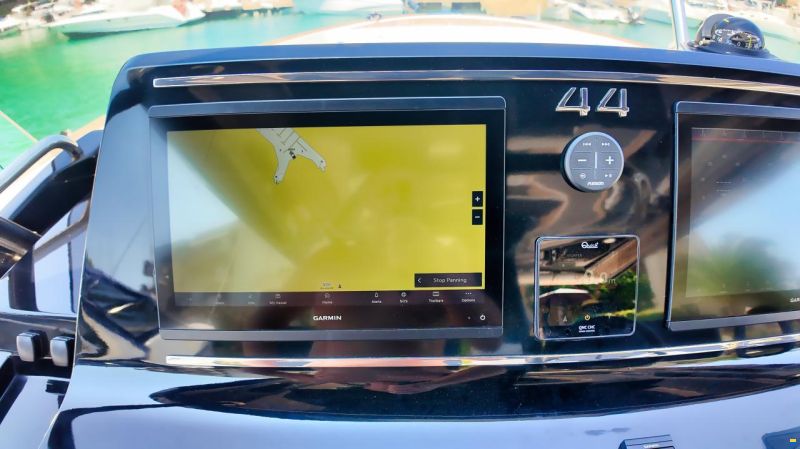 Solaris Power 44 Open