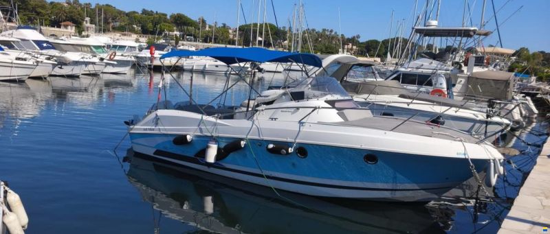 Beneteau B&Eacute;N&Eacute;TEAU FLYER 850 SUN DECK MIAMI