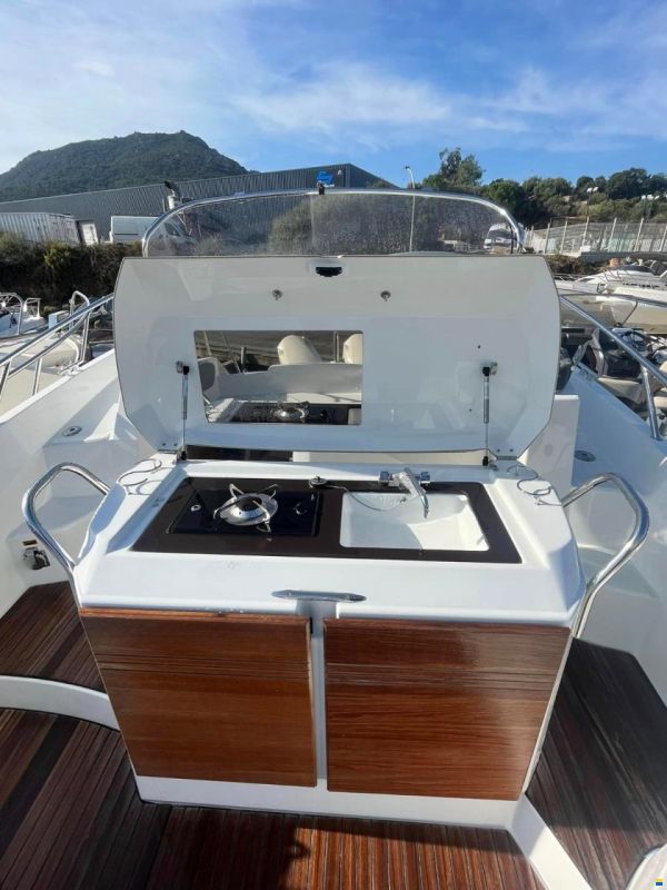 Beneteau BÉNÉTEAU FLYER 850 SUN DECK MIAMI
