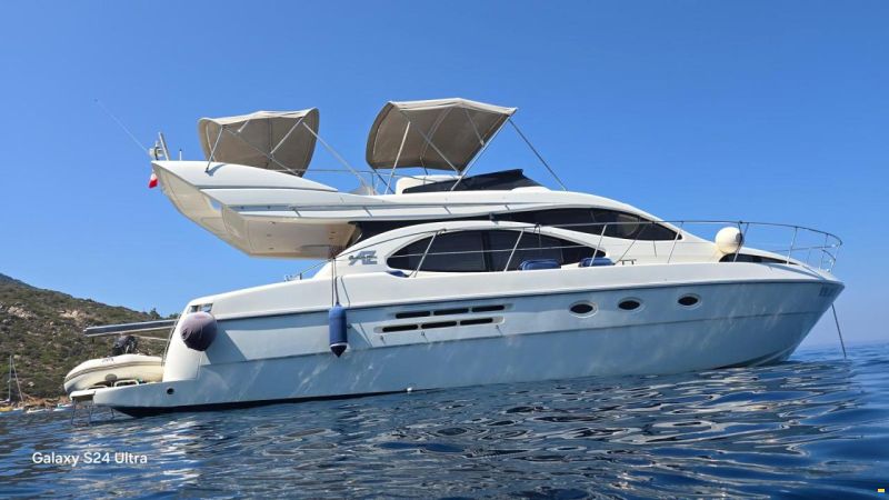 Azimut 46 Fly