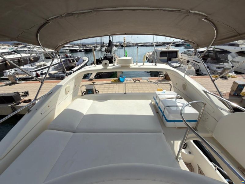 Azimut 46 Fly