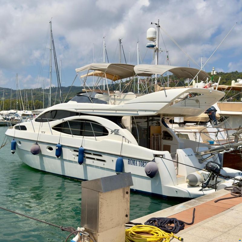 Azimut 46 Fly