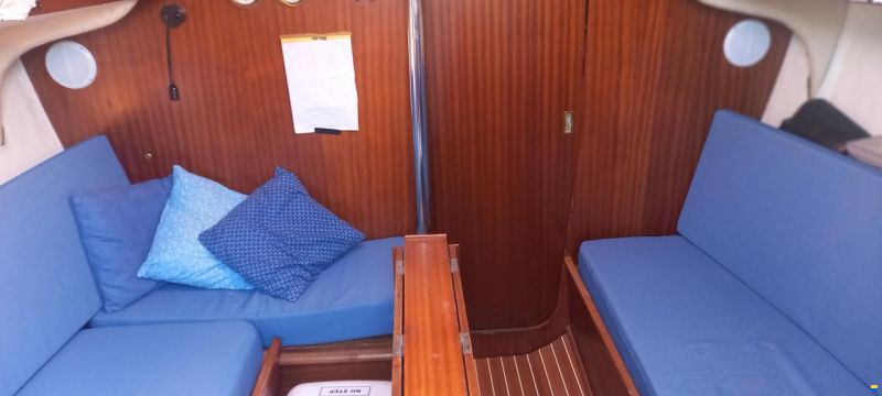 Jeanneau Aquila 28