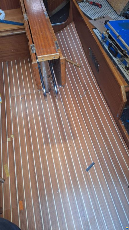 Jeanneau Aquila 28
