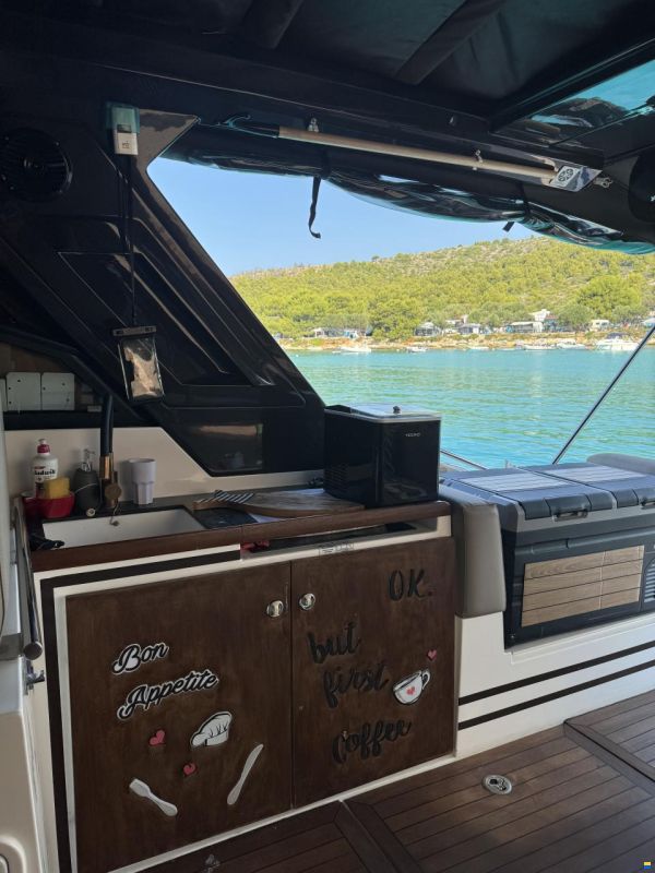 Sealine SC 35