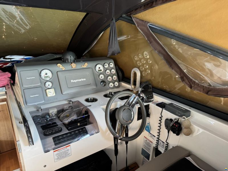 Sealine SC 35