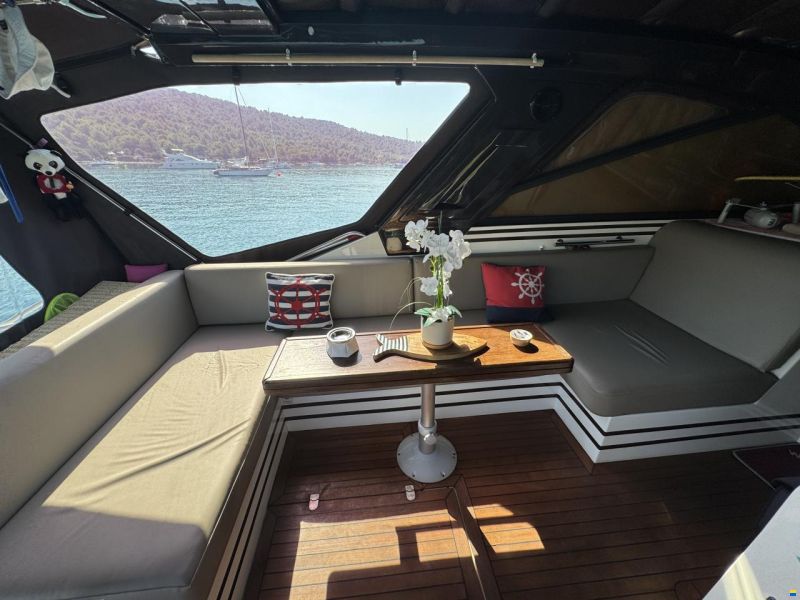 Sealine SC 35