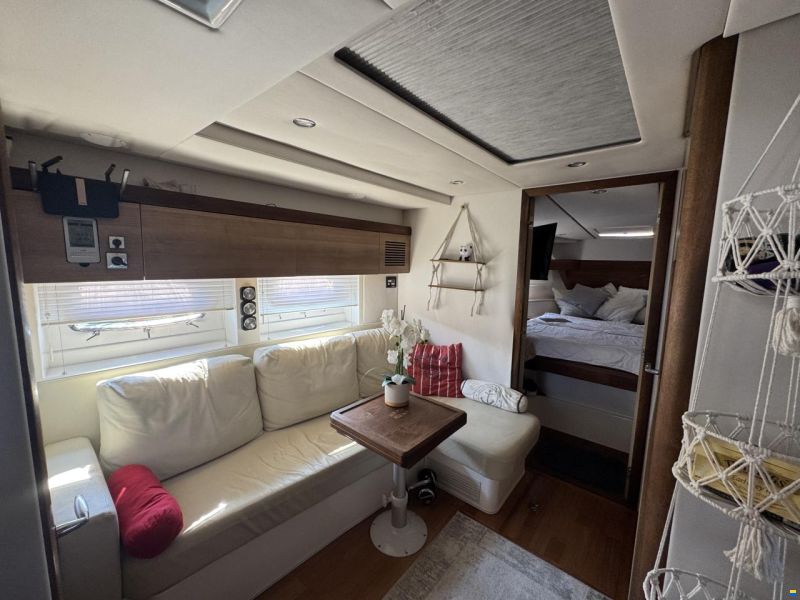 Sealine SC 35