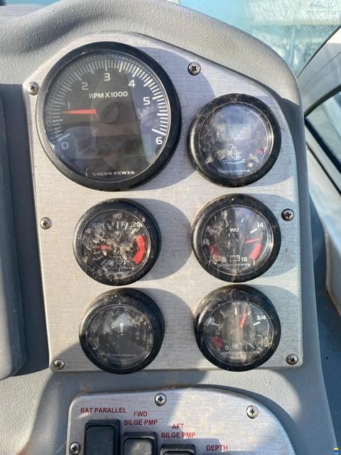 Cruisers 300 Express